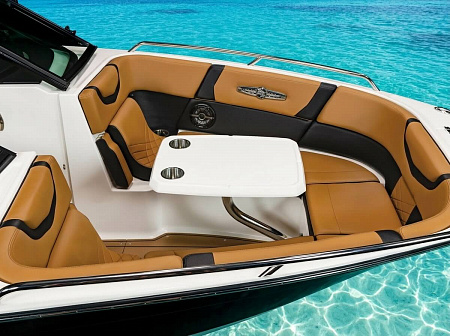 Катер Chaparral 28 Surf